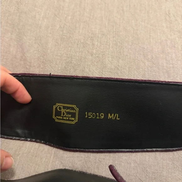 70s Parisian Christian Dior Elegant Purple Suede Belt with Gold Chain Accents - Picture 2 of 4
